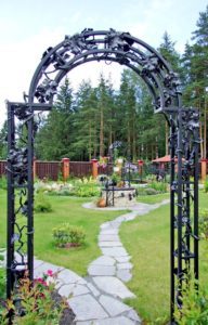 Фотография товара Кованая садовая арка для цветов