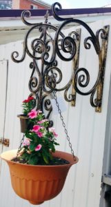 Фотография товара Кованый кронштейн для подвеса цветочного горшка