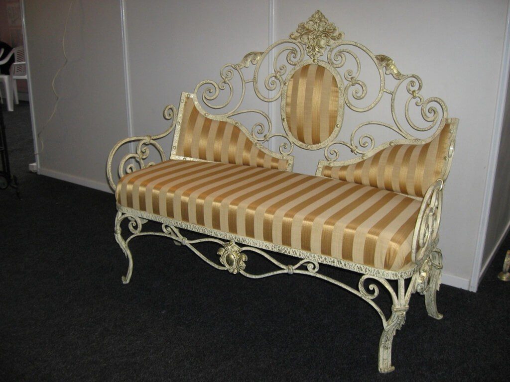 Фотография товара Кухонный кованый диван с завитками