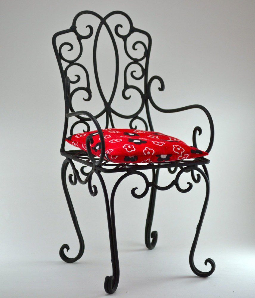 Фотография товара Кованое кресло для сада с орнаментом и завитками