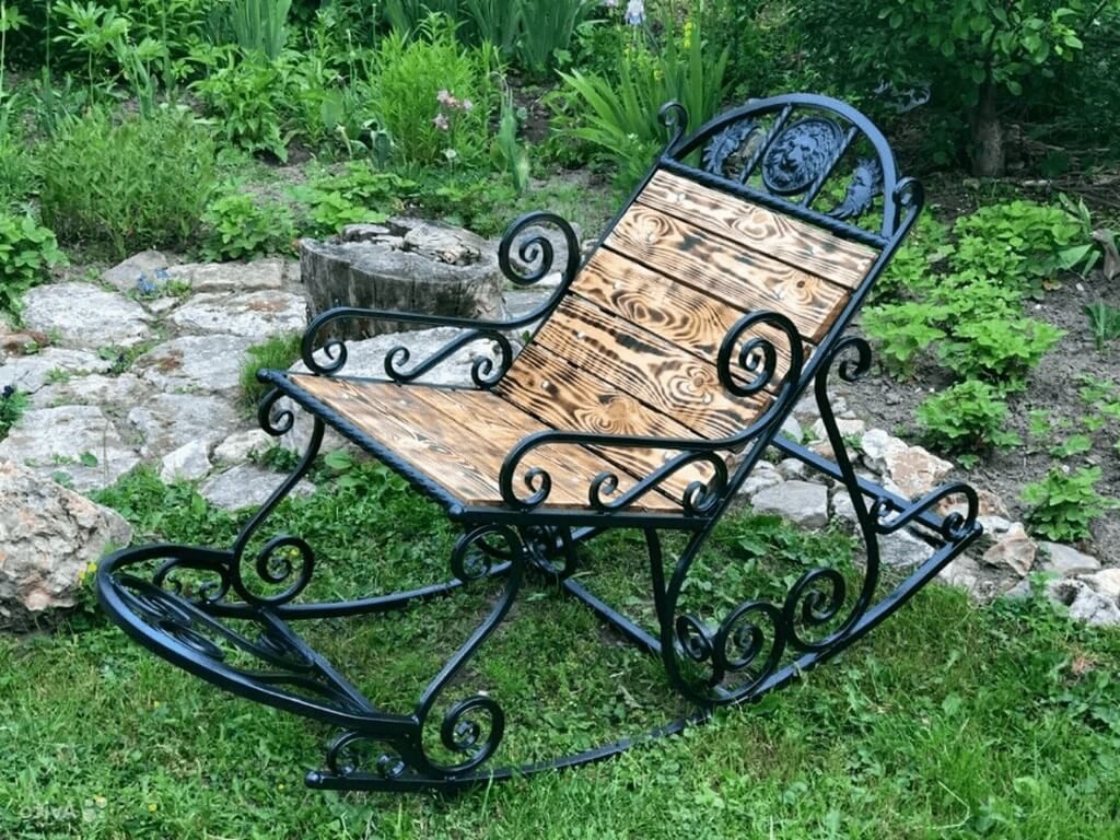 Фотография товара Кованое кресло качалка для сада