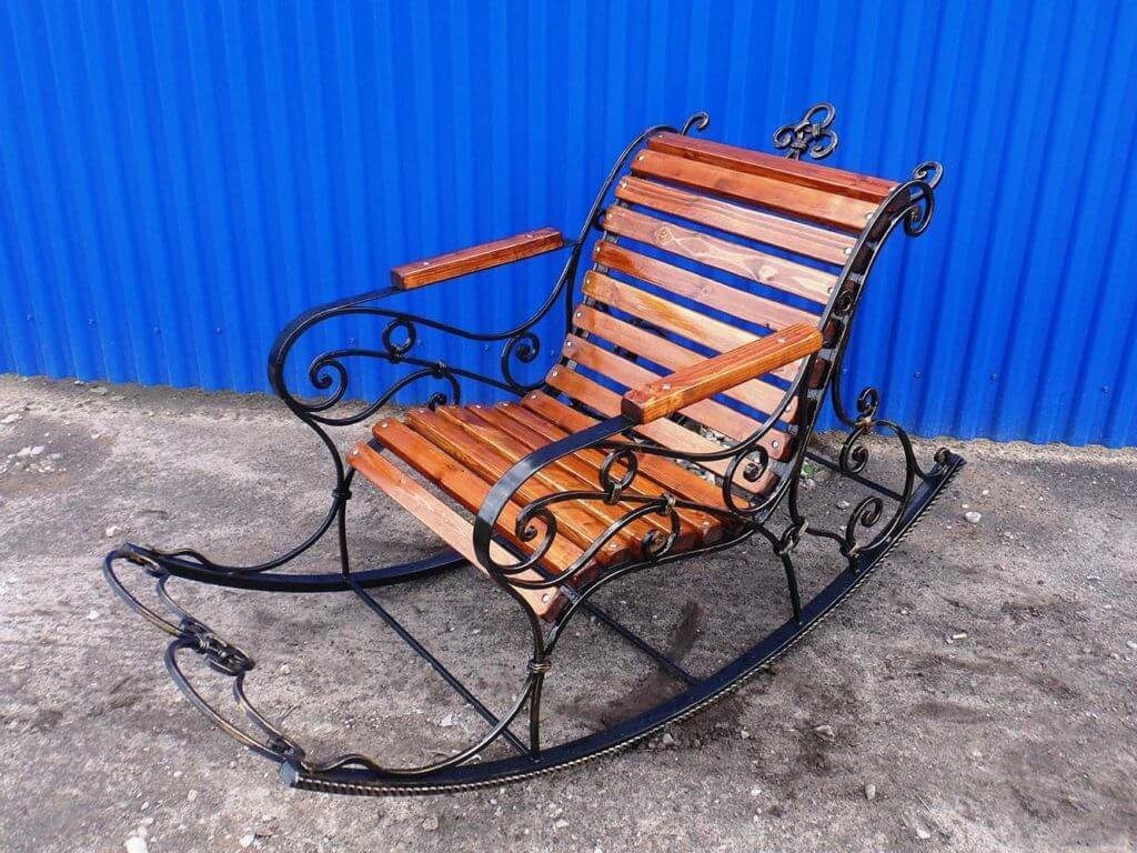 Фотография товара Кованое кресло качалка для улицы