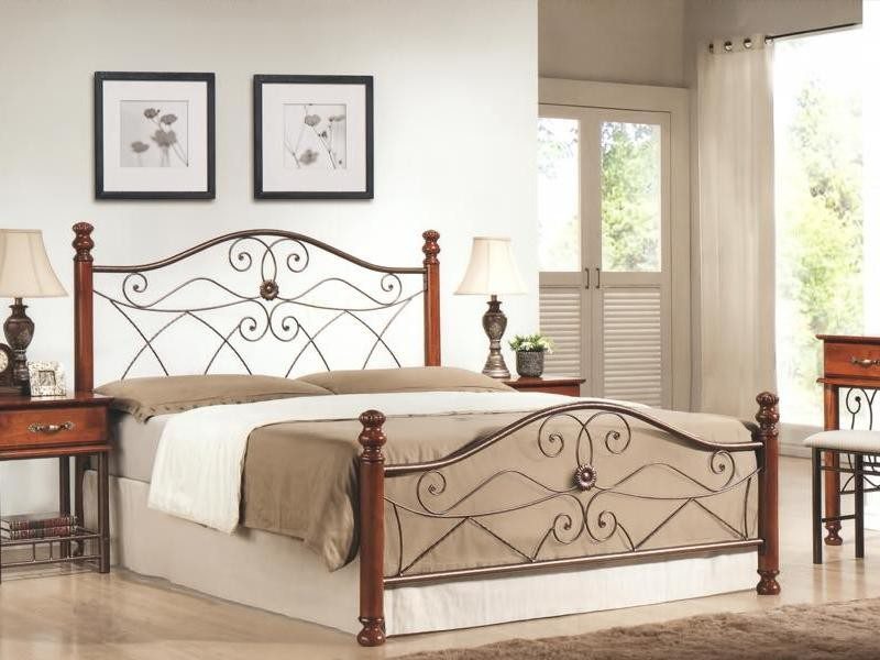 Фотография товара Кованая кровать с узорами и цветком