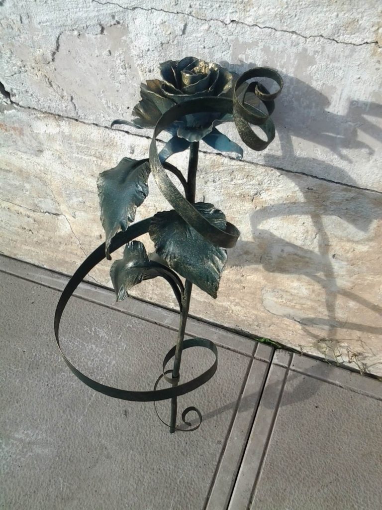 Фотография товара Кованая роза с лентой