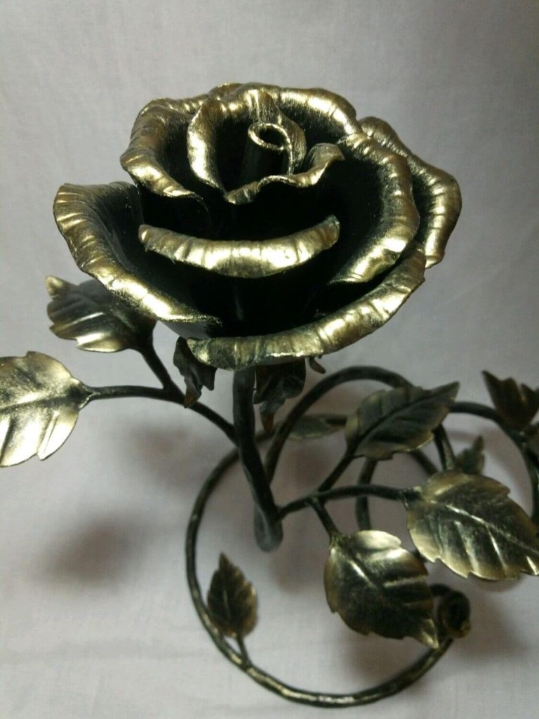 Фотография товара Кованая роза на подставке