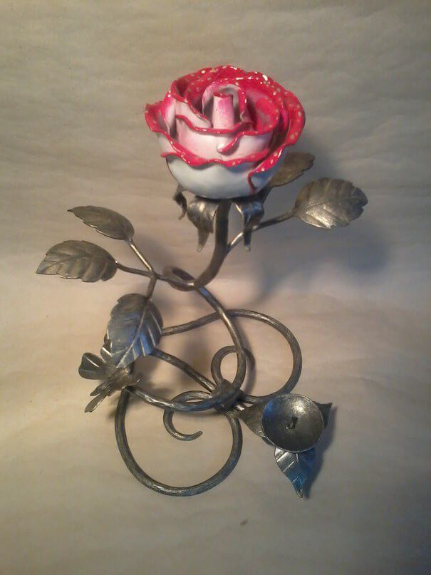 Фотография товара Кованая роза подсвечник