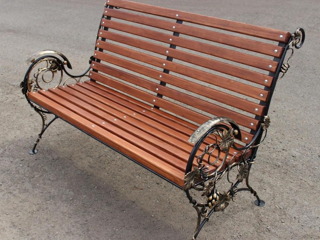 Фотография товара Кованая парковая скамейка с подлокотниками