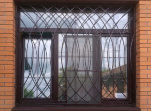Фотография товара Решетка на окно из металла полукруг