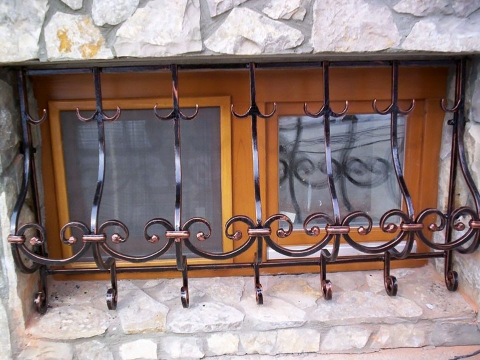 Фотография товара Кованая решетка на маленькое окно