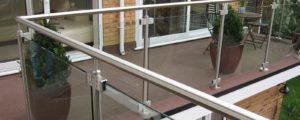 Фотография товара Ограждение для балкона из нержавеющей стали и стеклянными панелями стандарт