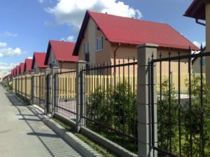 Фотография товара Металлический забор с пиками для дома и парка