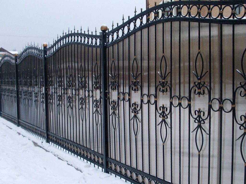 Фотография товара Металлический прозрачный забор с поликарбонатом для дома