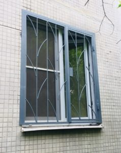 Фотография товара Решетка веточка на окно распашная
