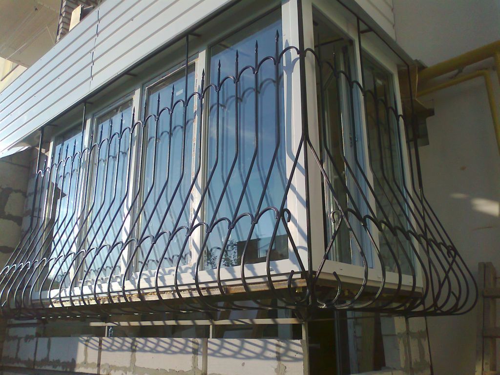 Фотография товара Решетка на балкон со стрелами