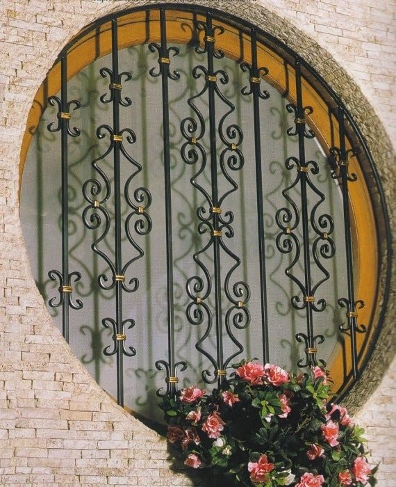 Фотография товара Кованая решетка для круглого окна