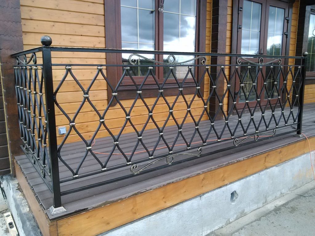 Фотография товара Кованый балкон мягкий ромб