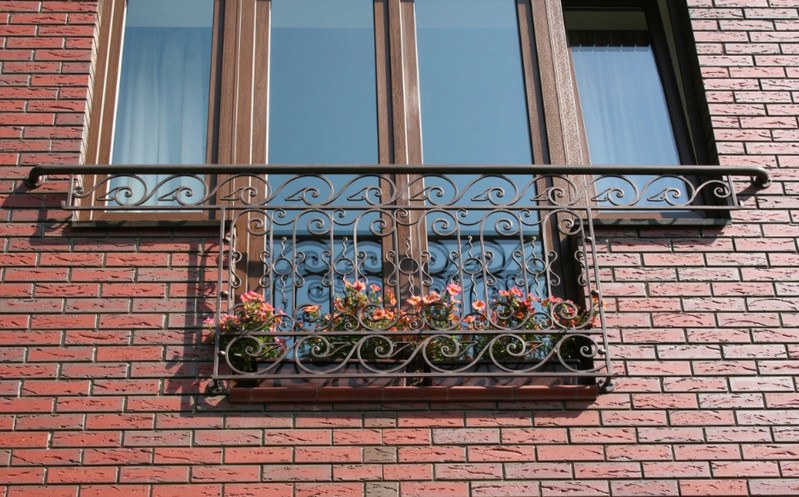 Фотография товара Кованый французский балкон с узорами
