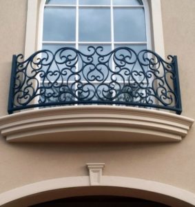 Фотография товара Французский кованый балкон полукруглый
