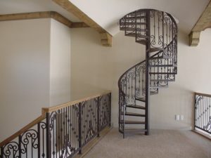 Фотография товара Кованая винтовая лестница на второй этаж