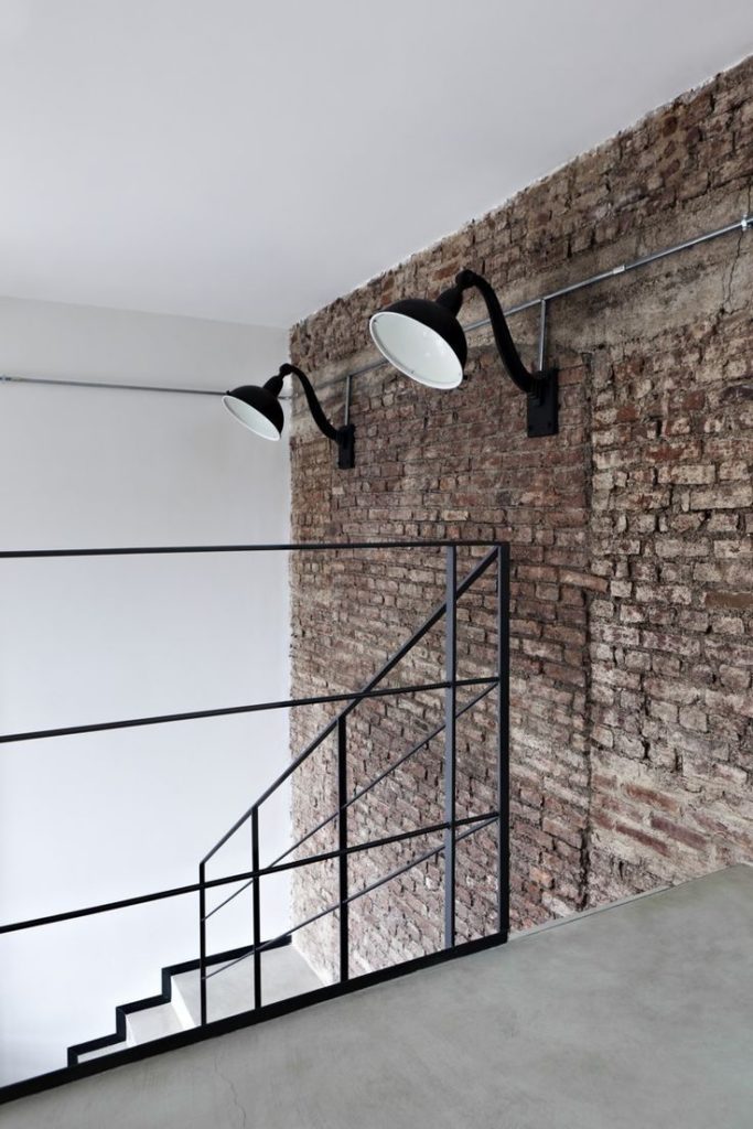 Фотография товара Перила между этажами в стиле минимализм