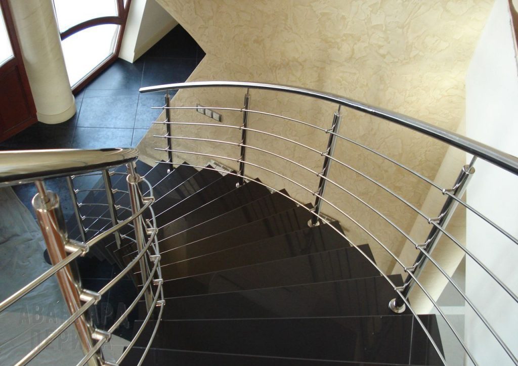 Фотография товара Перила из нержавеющей стали для винтовой лестницы