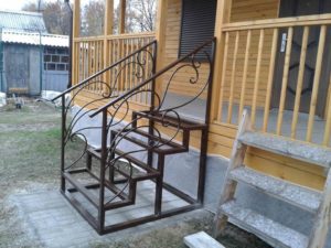 Фотография товара Каркас лестницы для крыльца для загородного дома