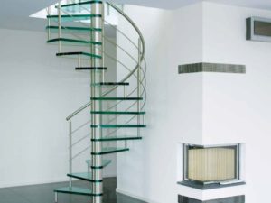 Фотография товара Стеклянная винтовая лестница для дома