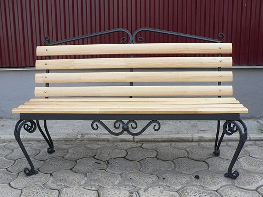 Фотография товара Кованая скамейка из металла и дерева