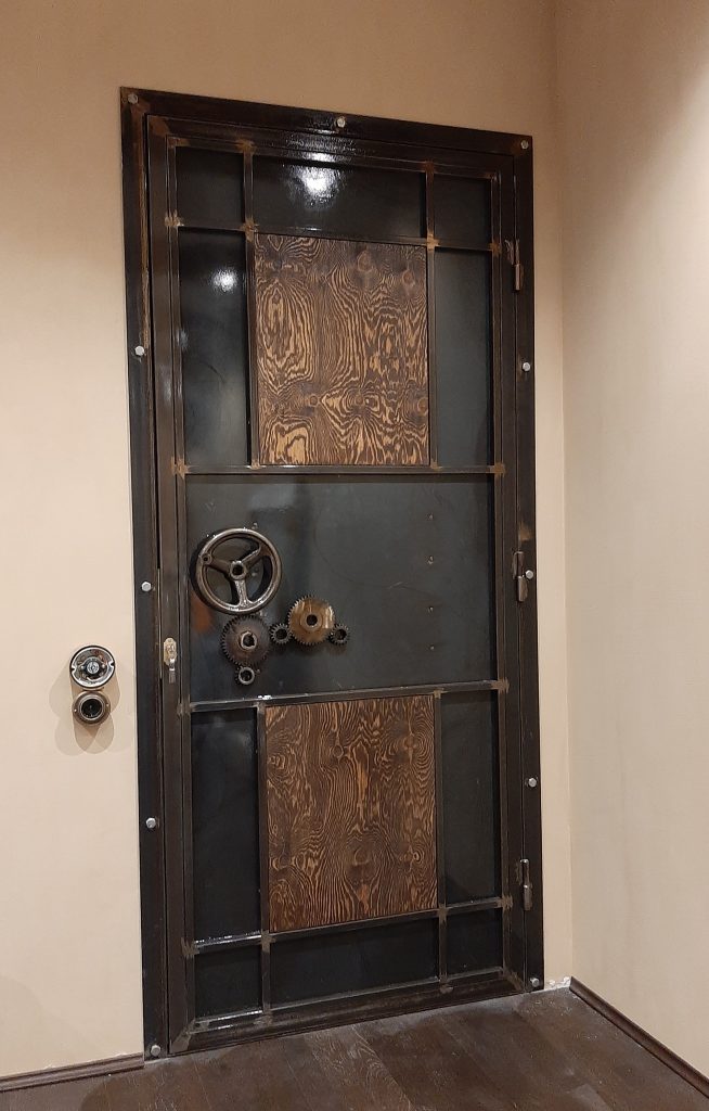 Фотография товара Дверь металлическая в стиле ЛОФТ