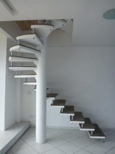 Фотография товара Винтовая лестница из металла