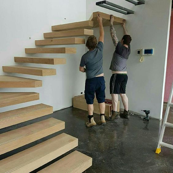 Фотография товара Лестница металлическая с деревянными ступенями